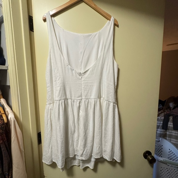 wild fable White Sleeveless Button-Front Midi Dress - Picture 2 of 3